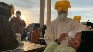 Puluhan santri di Jambi menjalani tes antigen sebelum kembali ke Ponpes di Jawa.
