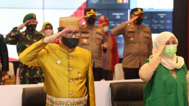 Wali Kota dan Wakil Wali Kota Makassar, Moh. Ramdhan Pomanto-Fatmawati Rusdi.
