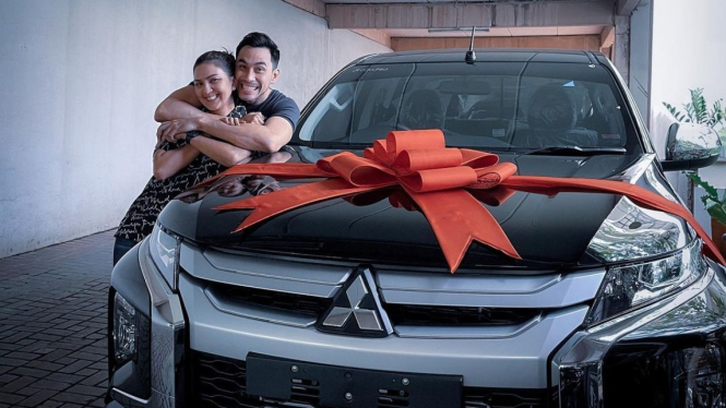 Donna Agnesia dan Darius Sinathrya