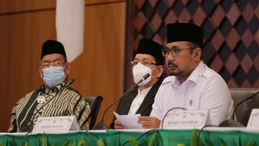 Menteri Agama Yaqut Cholil Qoumas saat mengumumkan pembatalan haji 2021