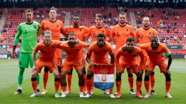 Timnas Belanda saat menghadapi Georgia