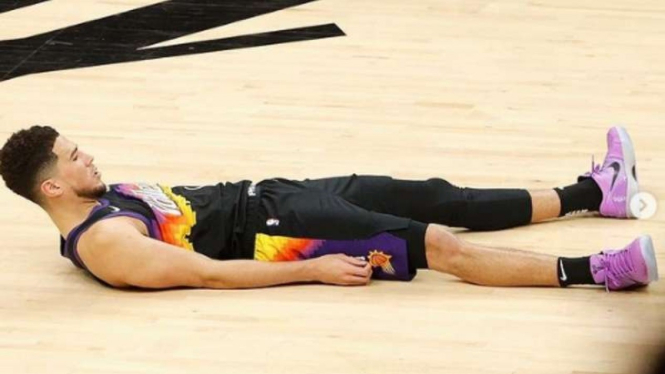 Pemain Phoenix Suns, Devin Booker.