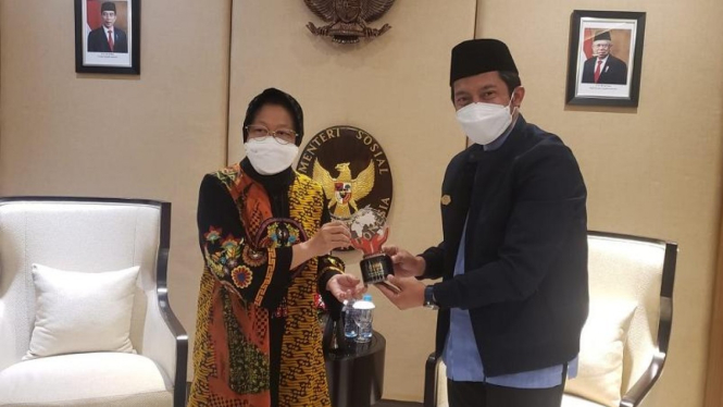 Menteri Sosial dan Abdul Ghofur