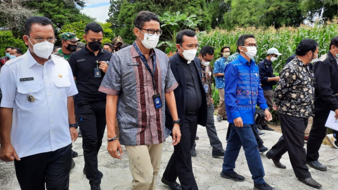 Menparekraf Sandiaga Uno dorong wisata religi di Sumut.