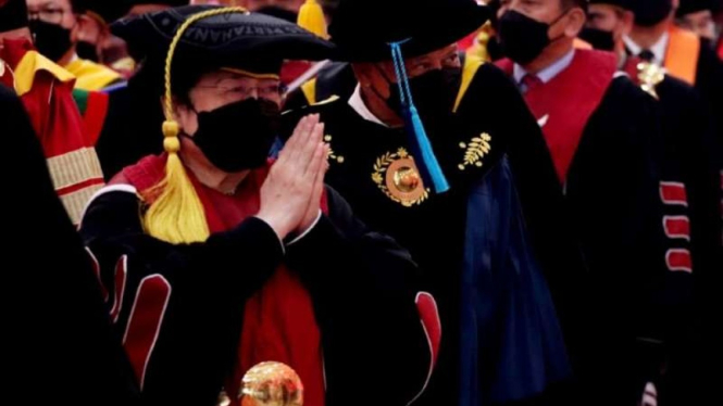 Megawati diberi gelar Profesor Kehormatan dari Universitas Pertahanan