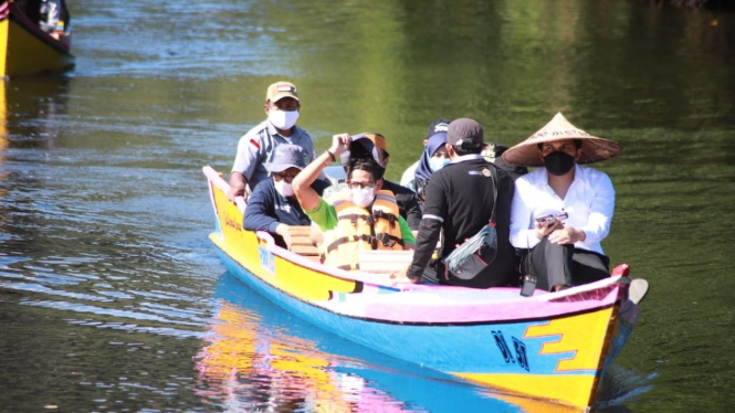 Sandiaga Uno berkunjung ke Desa Wisata Rammang-Rammang