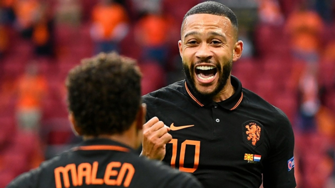 Duet penyerang Timnas Belanda, Memphis Depay dan Donyell Malen