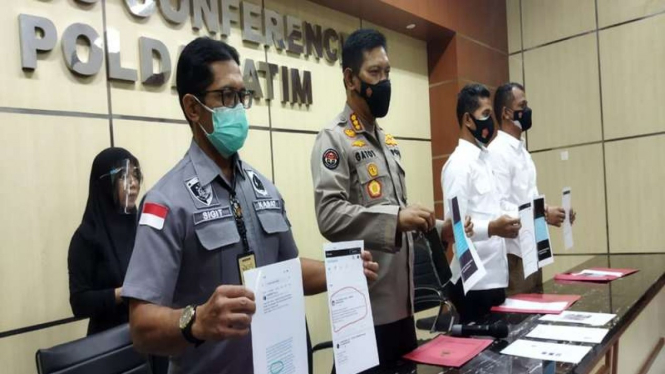Polisi merilis kasus ujaran kebencian terkait penyekatan di Jembatan Suramadu.