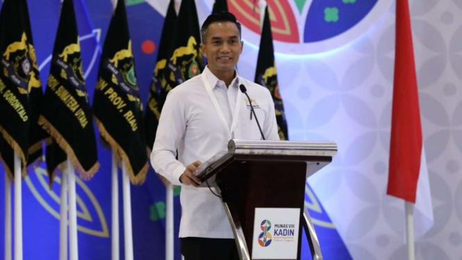 Ketua Dewan Pertimbangan Kadin Indonesia 2021-2026.