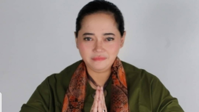 Mbak You.