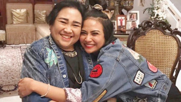 Vanessa Angel dan Rachmawati Soekarnoputri