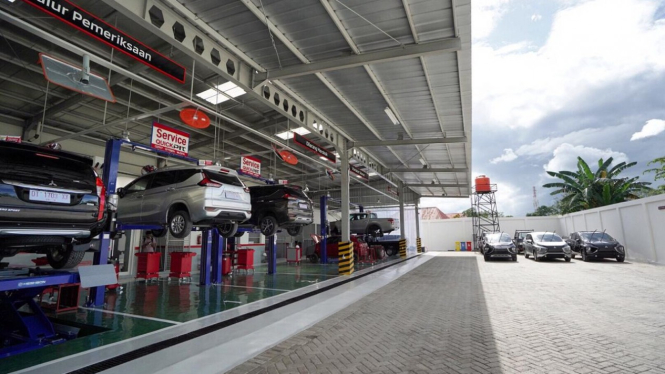 Layanan bengkel remi Mitsubishi.