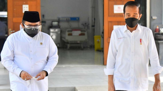 Presiden Jokowi Didampingi Menag Yaqut Cholil Qoumas
