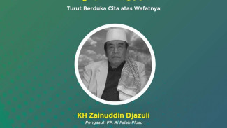 Mbah Din Ploso di Mata Khofifah: Ulama Alim dan Tegas