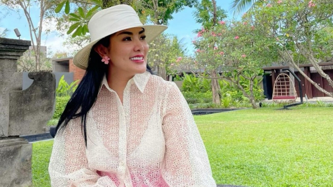 Nindy Ayunda
