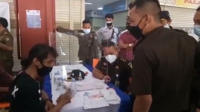 Hendrik, pelanggar PPKM memilih dipenjara dibanding bayar denda Rp100 ribu
