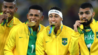Timnas Brasil sabet medali emas Olimpiade 2016.