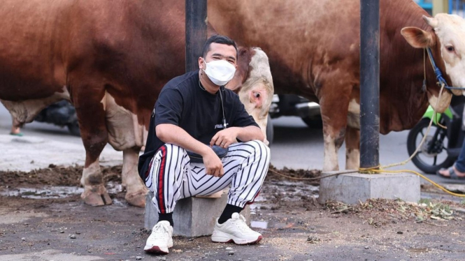 Putra Siregar dan hewan kurbannya