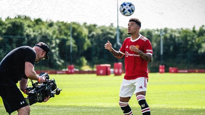 Jadon Sancho resmi diperkenalkan oleh Manchester United