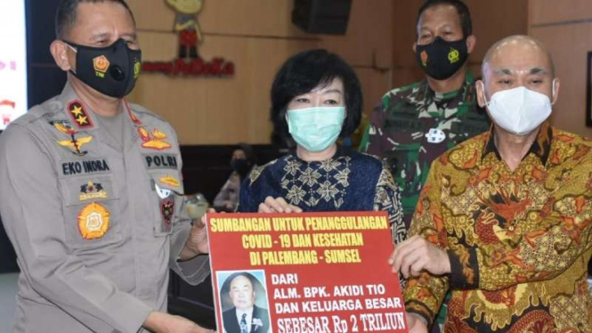 Keluarga Pengusaha Akidi Tio memberikan sumbangan Rp2 triliun.