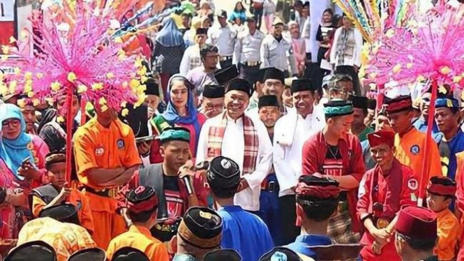 Perayaan Pernikahan Dengan Palang Pintu