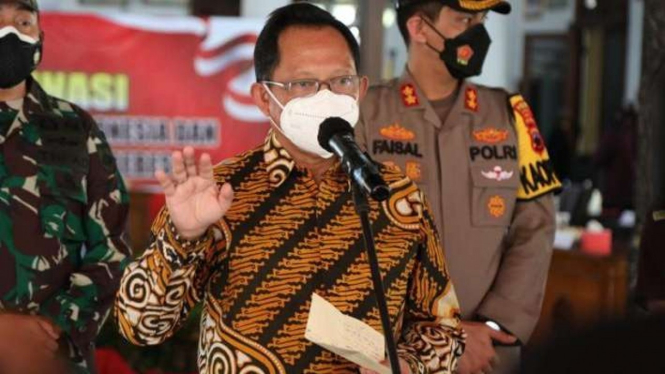 Menteri Dalam Negeri, Tito Karnavian.
