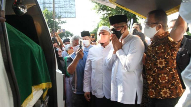 Pelepasan jenazah pemilik Batik Danar Hadi Solo
