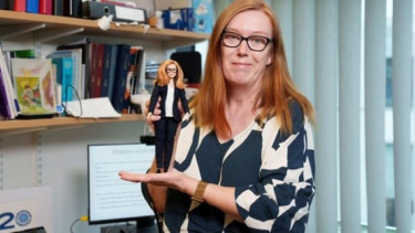 Penemu Vaksin AstraZeneca Prof Sarah Gilbert