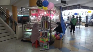 Mal ITC Cempaka Mas kembali dibuka, pengunjung dan pedagang wajib bawa sertifikat vaksin.