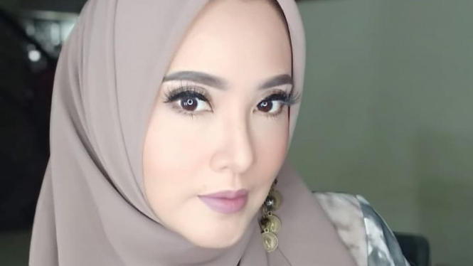 Elma Theana