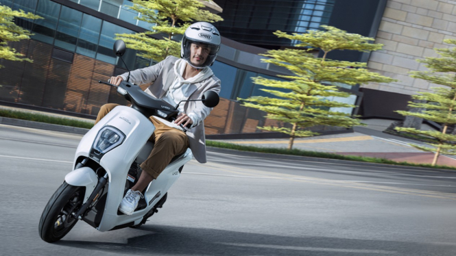 Motor listrik Honda U-Go.