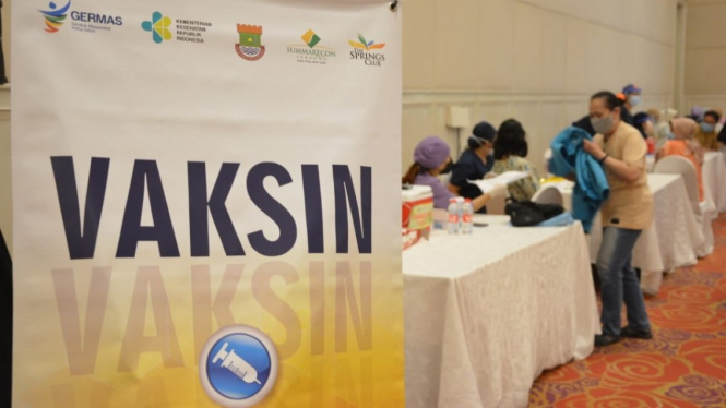 Vaksinasi COVID-19 untuk pasien komorbid.