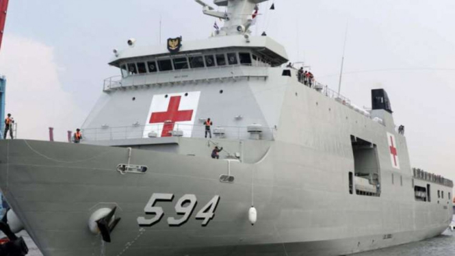 Pangkalan TNI Angkatan Laut Kepulauan Bangka Belitung mendatangkan KRI Semarang-594 untuk membantu pemerintah daerah dalam memenuhi kebutuhan oksigen di rumah sakit untuk menangani pasien COVID-19 di Belitung.