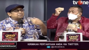 Haikal Hassan dan politikus PDIP Kapitra Ampera di acara Catatan Demokrasi tvOne