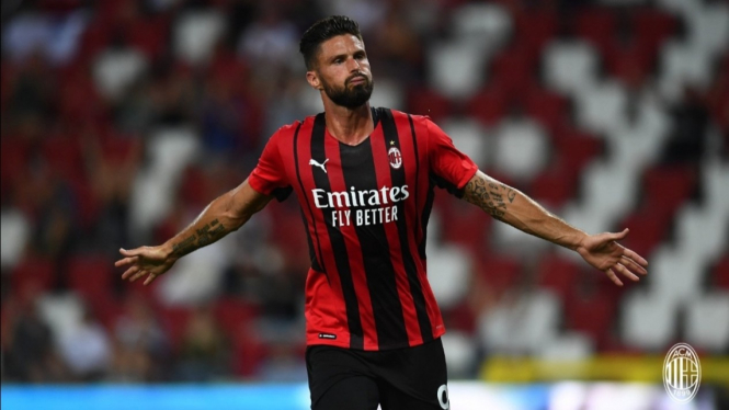Striker AC Milan, Olivier Giroud. 