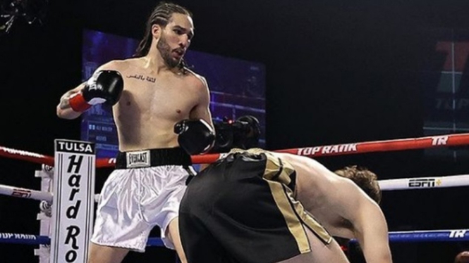 Nico Ali Walsh dalam debut tinju profesional