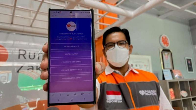 Lembaga sosial Rumah Zakat memperkenalkan fitur sejumlah layanan kesehatan dan bantuan untuk warga yang terinfeksi COVID-19 maupun terdampak kebijakan PPKM.