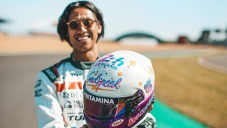 Video Detik-detik Kecelakaan Mobil Sean Gelael Ditabrak hingga Hancur