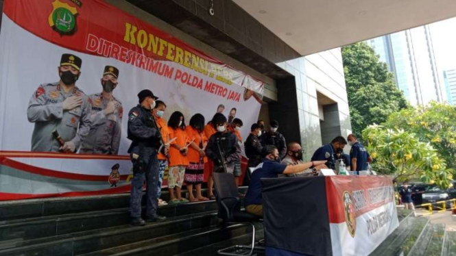 Sindikat emak-emak pencopet di mal ditangkap