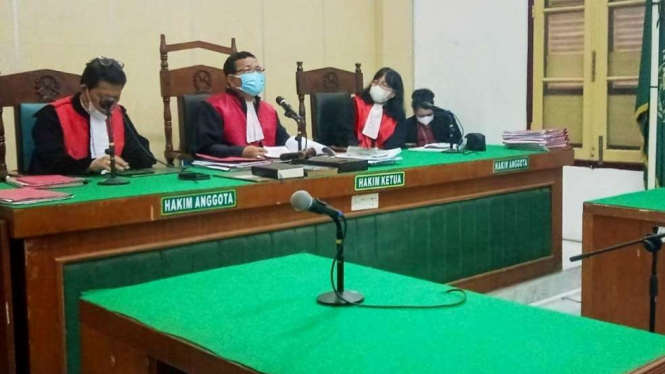 Sidang kasus penghinaan dan pelecehan terhadap para istri awak KRI Nanggala 402.