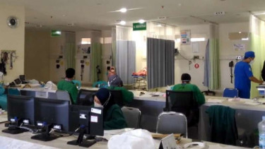 Ruang isolasi pasien dan IGD di RSUD dr Soewondo, Kabupaten Kendal, Jawa Tengah, tampak lengang dan dilaporkan sedang merawat seorang pasien COVID-19 pada Rabu, 25 Agustus 2021.