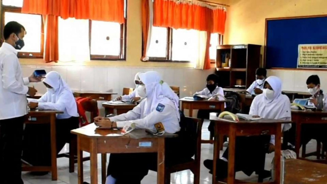 Simulasi pembelajaran tatap muka (PTM) di Kendal, Jateng.