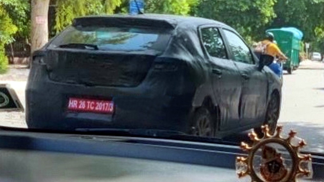 Bocoran Suzuki Baleno Hatchback baru.