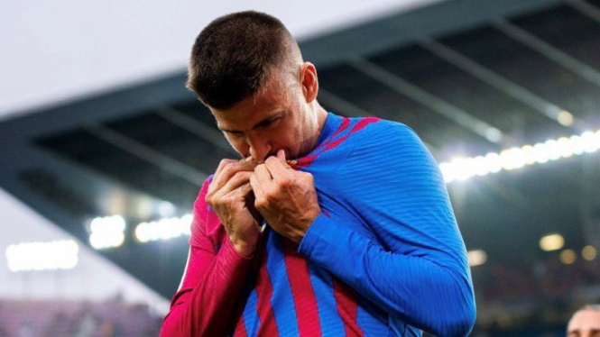 Bek Barcelona, Gerard Pique