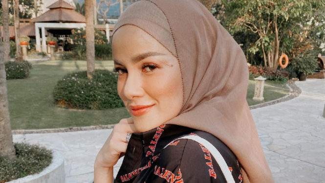 Olla Ramlan.