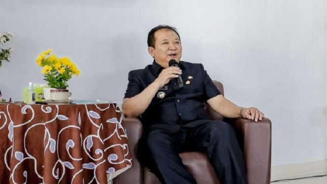 Bupati Jember Hendy Siswanto