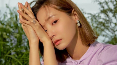 Yeonwoo eks MOMOLAND.