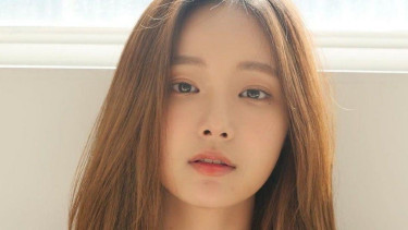 Yeonwoo eks MOMOLAND.