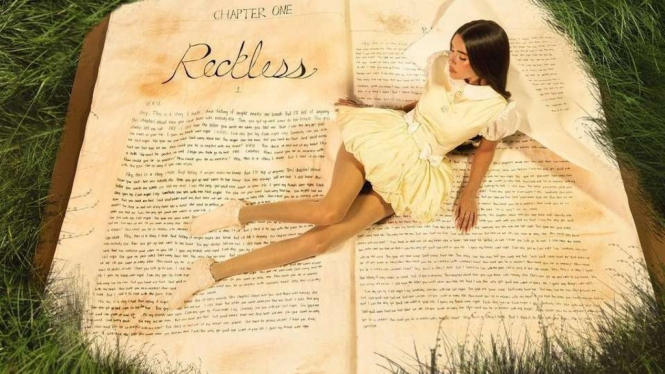 Madison Beer - Reckless