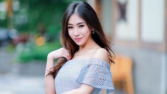 Ayu Thalia alias Thata Anma